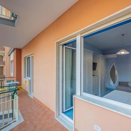 La Casa Del Poeta - Appartamento Positano Maiori Kültér fotó