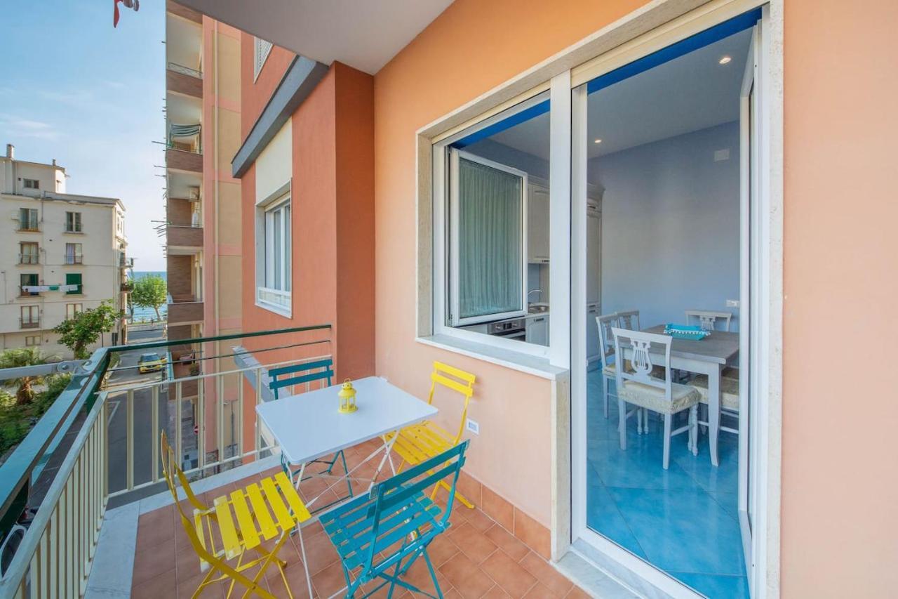 La Casa Del Poeta - Appartamento Positano Maiori Kültér fotó